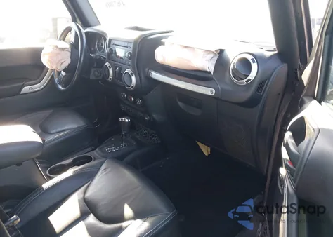 2016 Jeep Wrangler Unlimited Sahara z USA, uszkodzony, nr VIN 1C4BJWEG0GL194035